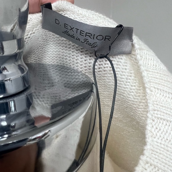 D. Exterior Cashmere Blend Women’s Sweater in White - Picture 5 of 6